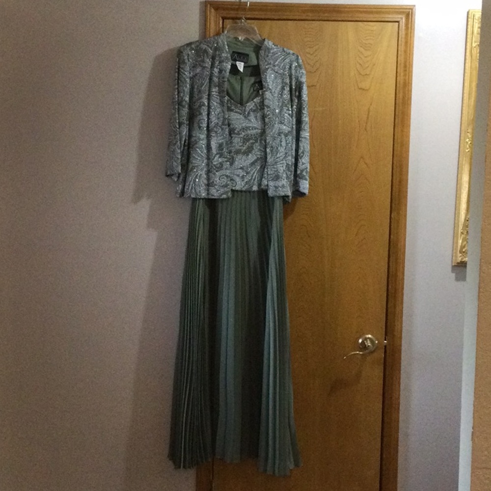 Alex Evening size 14